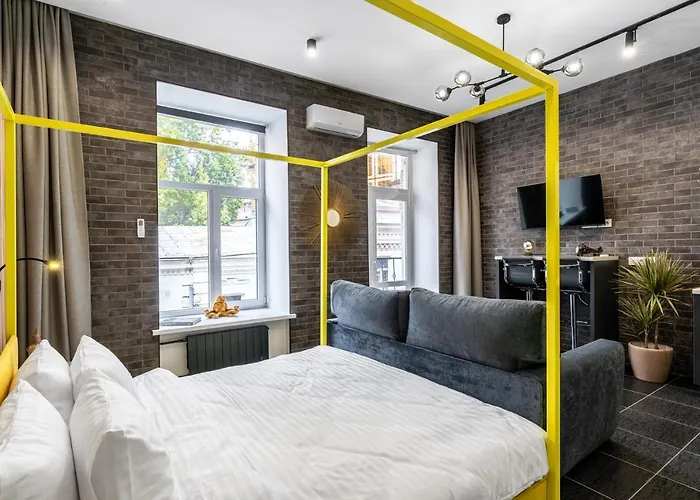 Kiev Loft Style Studios On 1 Malopidvalna