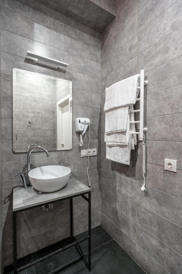 Loft Style On 1 Malopidvalna Апартаменти Київ